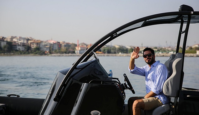 Barış Arduç film için sürat teknesi kullandı...