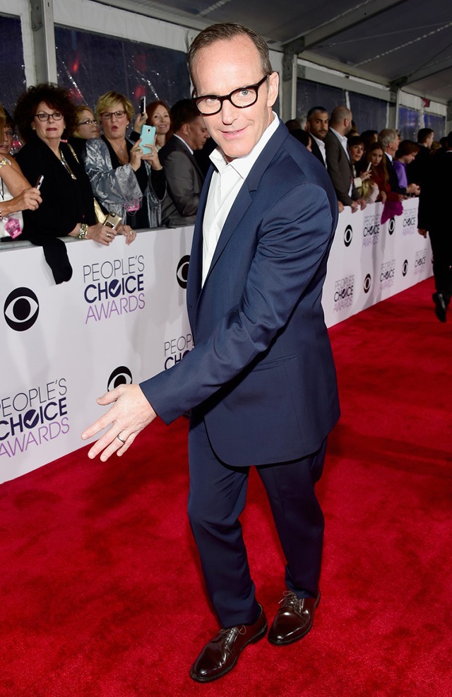 People's Choice Awards'ta hangi ünlü ne giydi?