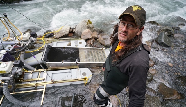 Altın Peşinde: Köpüklü Sular, pazartesi günü Discovery Channel’da başlıyor!
