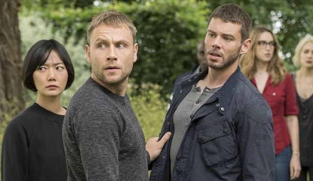 Max Riemelt ve Brian J. Smith, World on Fire dizisiyle yeniden bir arada