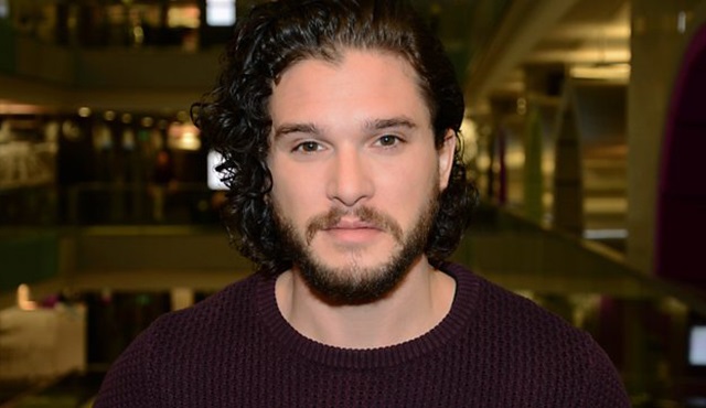 Kit Harington, Game of Thrones hayranlarından özür diledi