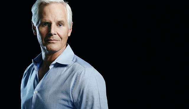 Chris Carter: Gazeteye her baktığımda bir X-Files hikayesiyle karşılaşıyorum