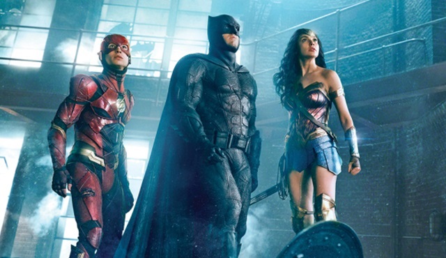 Justice League'in Zack Snyder versiyonundan ilk tanıtım videosu geldi