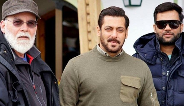 Bollywood yıldızı Salman Khan Abu Dhabi'de Tiger Zinda Hai'nin setini gezdirdi