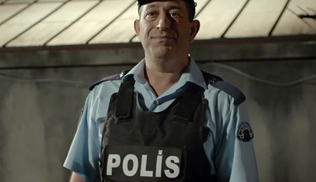 Neden bana aşk şarkısı yazan çıkmaz?