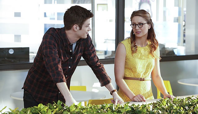Supergirl ve The Flash ortak bölümünden ilk kareler ortaya çıktı