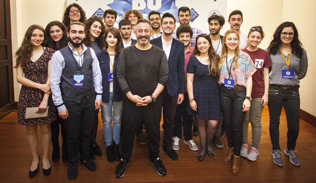Cem Yılmaz’a Boğaziçi Üniversitesi’nden ‘’En Sevilen Mezun’’ Ödülü!