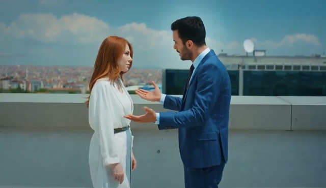 Beyaz atlı Sinyor İplikçi