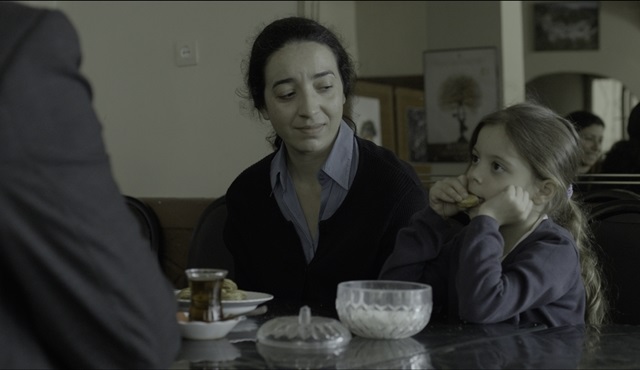 Ahu Öztürk’ün ilk filmi “Toz Bezi” Berlin Film Festivali’ne seçildi!