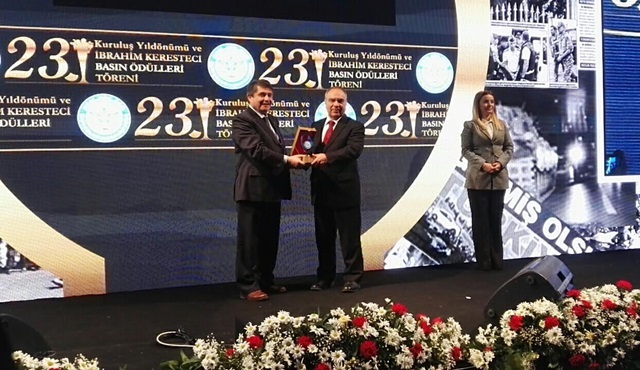 Sevda Kuşun Kanadında'ya İbrahim Keresteci Basın Ödülleri'nden ödül geldi!