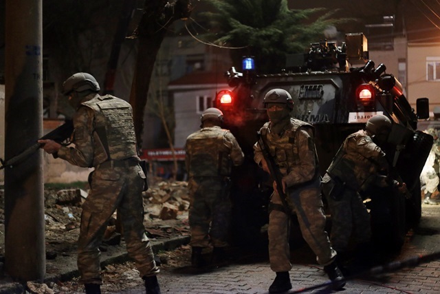 İsimsizler - Set