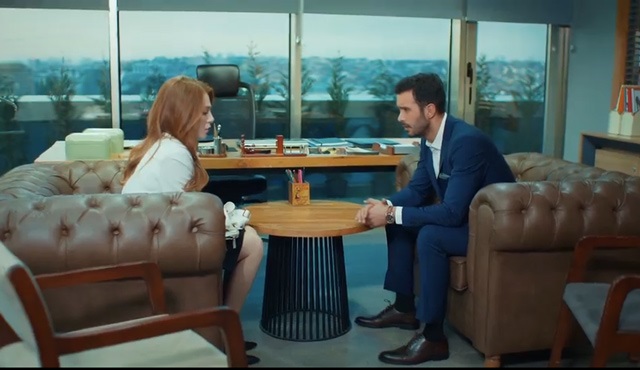 Beyaz atlı Sinyor İplikçi