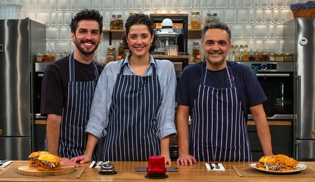 Arda ile Omuz Omuza, Melis Birkan Aydın ve Aras Aydın’ı konuk ediyor!