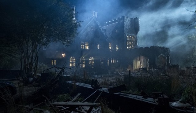 Netflix’in yeni korku dizisi Tepedeki Ev’in ilk fragmanı ve afişi yayınlandı!