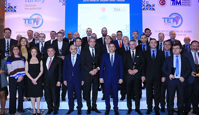 2016 yılının ihracat şampiyonu dizileri dün gece ödüllerini aldı