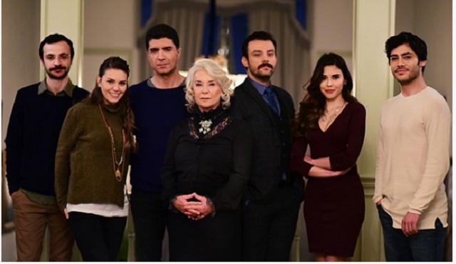 İstanbullu Gelin: İlişkiler ve zorlukları