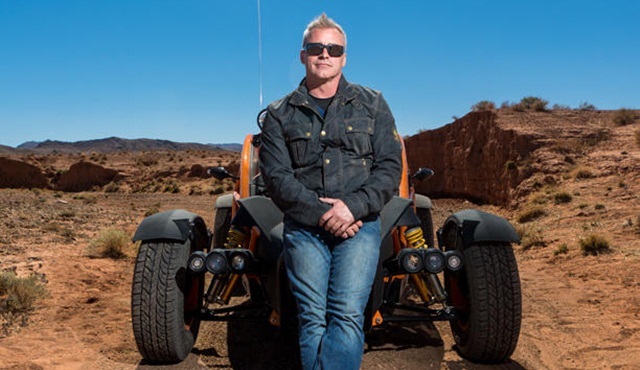 Matt LeBlanc iki sezon daha Top Gear'da olacak
