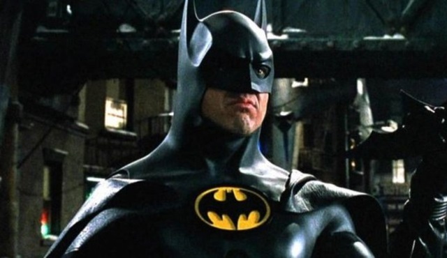 Michael Keaton, The Flash filminde Batman olarak yer almak için görüşmelere başladı