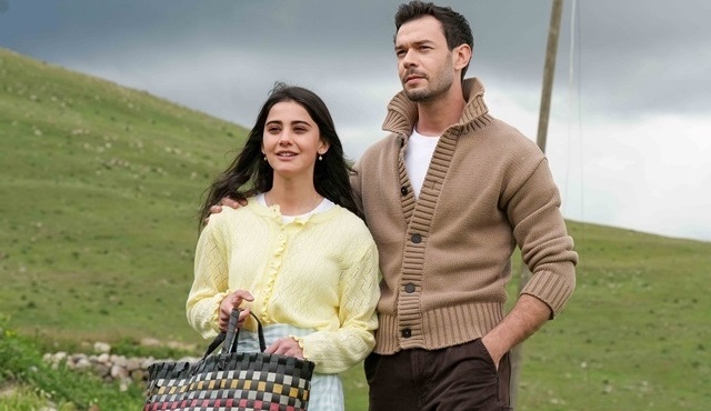 Sevdiğim Sensin: Taş Ağladı, toprak ağladı