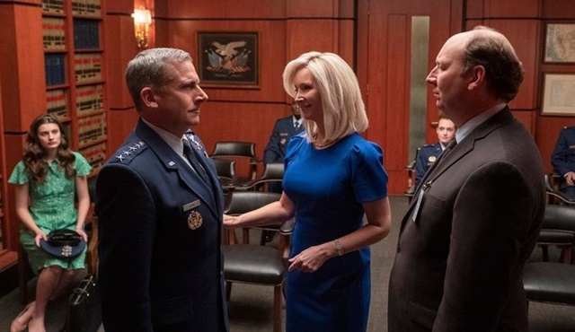 Netflix, Steve Carell'lı uzay komedisi Space Force'un tanıtımını ve afişini yayınladı