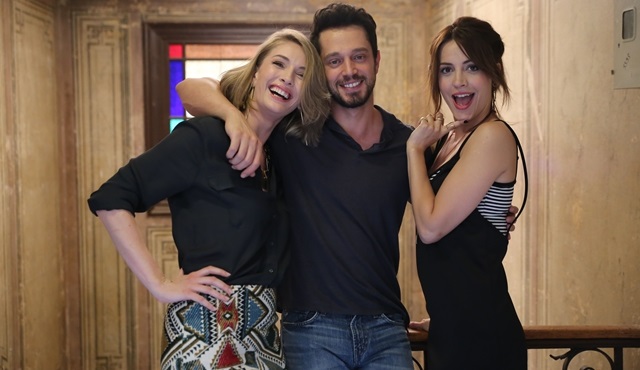 Dönerse Senindir filminin afişi yayınlandı!