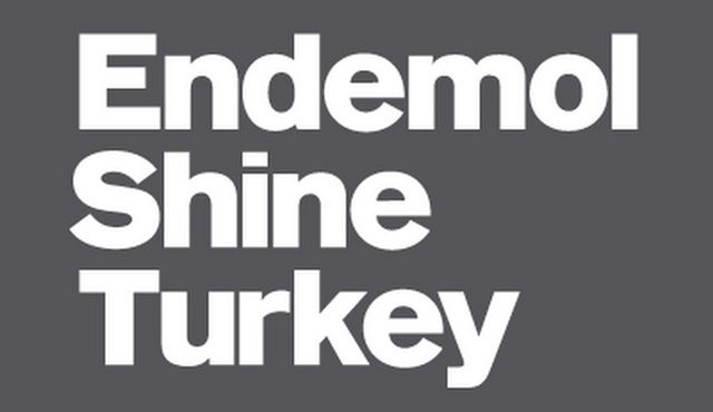 Dayan Yüreğim ekibi Endemol Shine Türkiye'yi alkışlayarak protesto etti 
