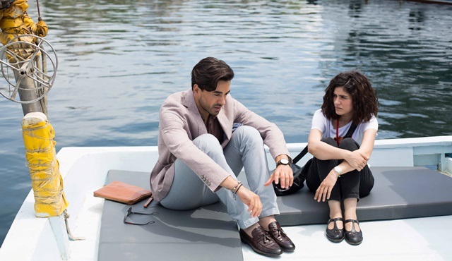 Seviyor Sevmiyor | Deniz confesses everything to Yiğit