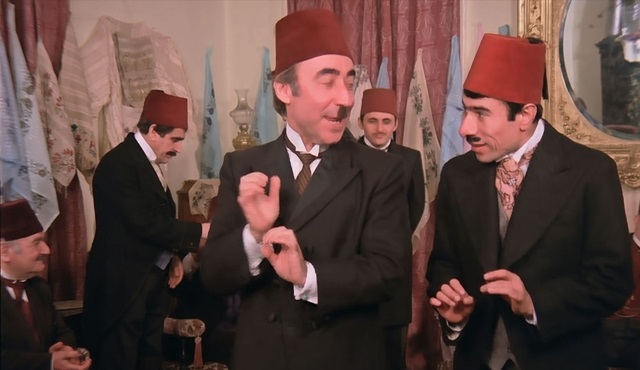 İzlemeye doyamayanlara: Şekerpare