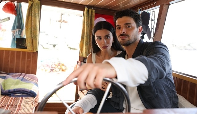 Halit Özgür Sarı ve Özge Yağız, Gözleri KaraDeniz'i anlattı!