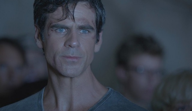Eddie Cahill: Sam'i empati kurulabilecek biri haline getirmek için çabalıyorum!