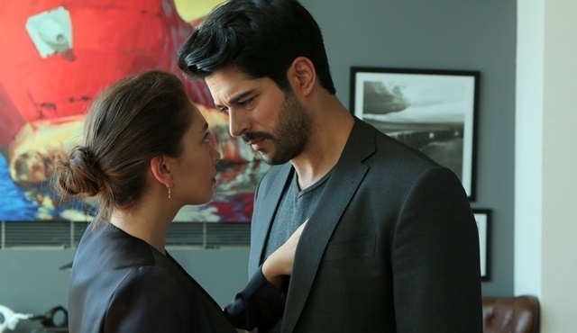Kara Sevda'da Kemal ve Nihan arasındaki buzlar eriyor!