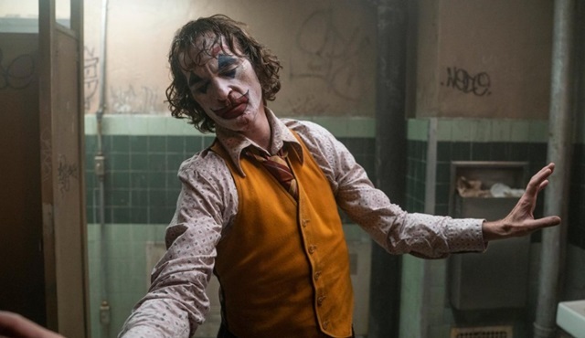 Joker, gişe hasılatı 1 milyar doları geçen ilk 18+ film oldu