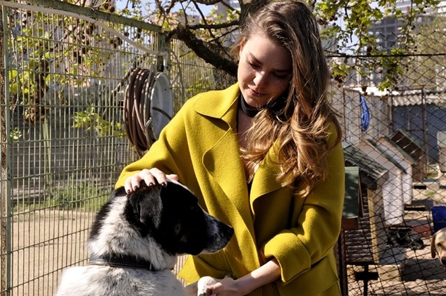 Aslı Enver ve Şükrü Özyıldız