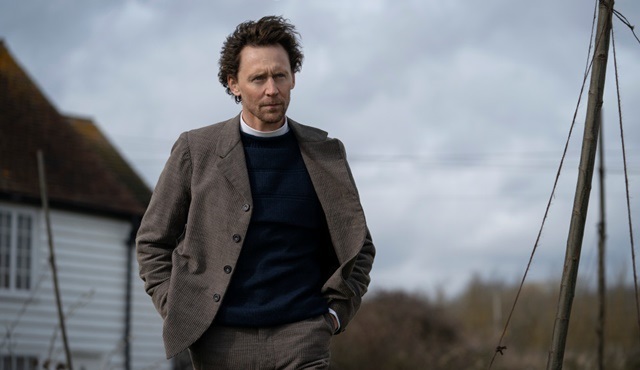 Tom Hiddleston, The Essex Serpent dizisinin kadrosuna katıldı