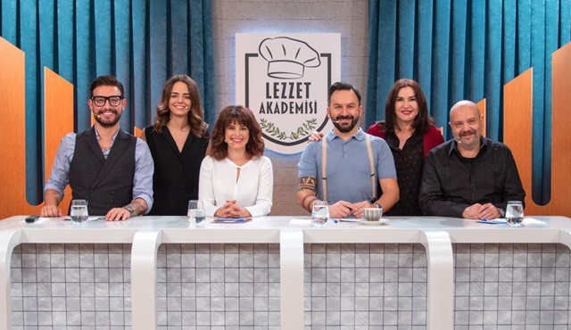 Lezzet Akademisi’nin bu haftaki konuk jürisi Ahmet Mümtaz Taylan olacak!