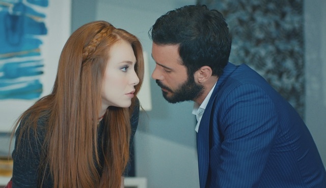 Kiralık Aşk: Zamanın eli...