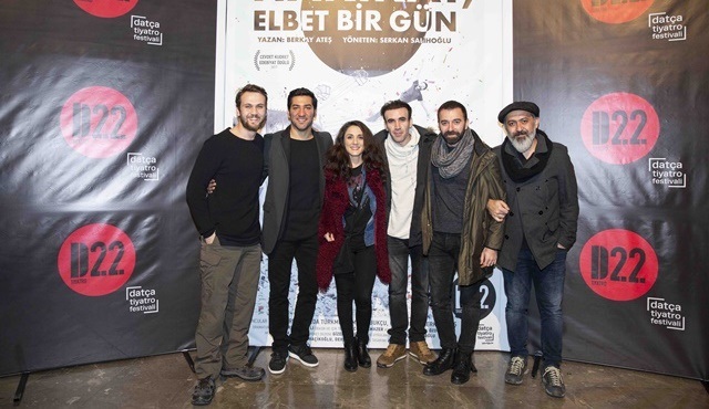 Hakikat, Elbet Bir Gün oyununun galası yapıldı!