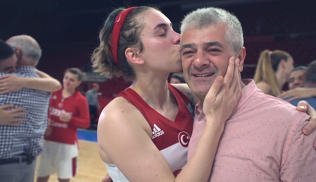 Dilek Kavraal, 