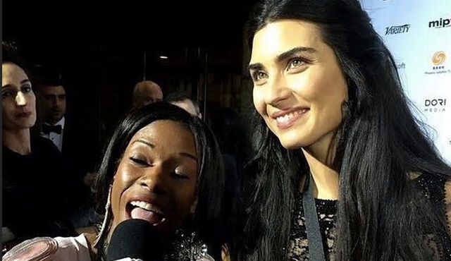 Tuba Büyüküstün'e büyük ilgi