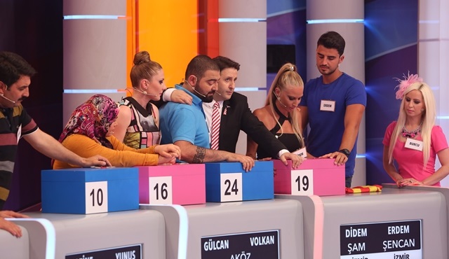 Var Mısınız Yok Musunuz bayrama özel olarak dört gün boyunca Star Tv'de!
