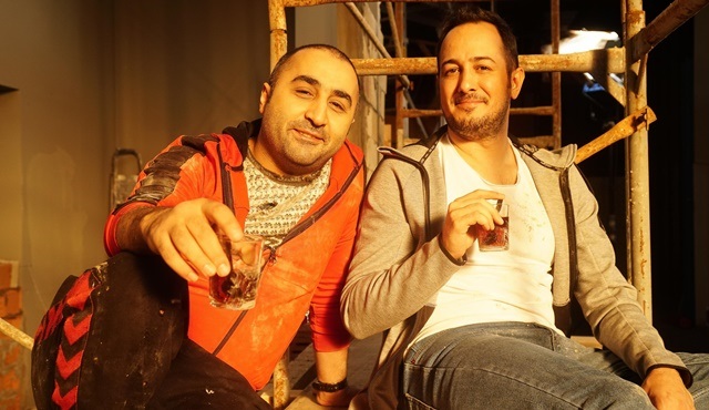 Jet Sosyete dizisine bu hafta Onur Buldu konuk olacak!