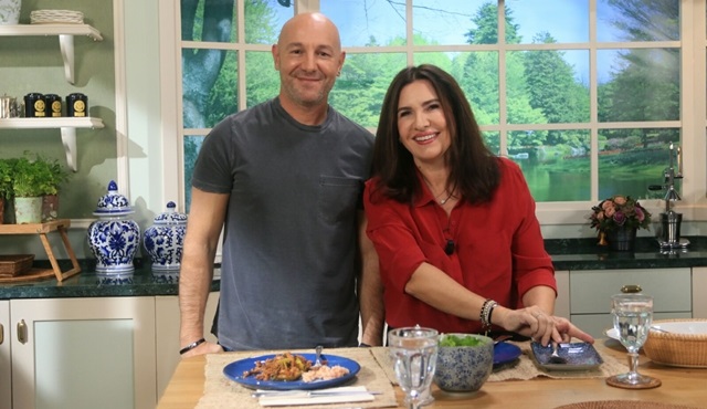 Çağan Irmak, ‘Sedefli Lezzetler’ programında yemek yaptı!