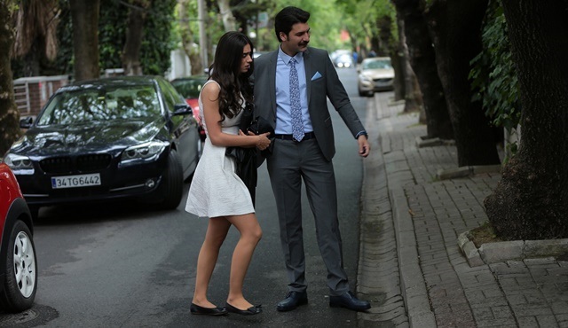 Never Let Go | Fatih causes more drama between Nur and Yiğit