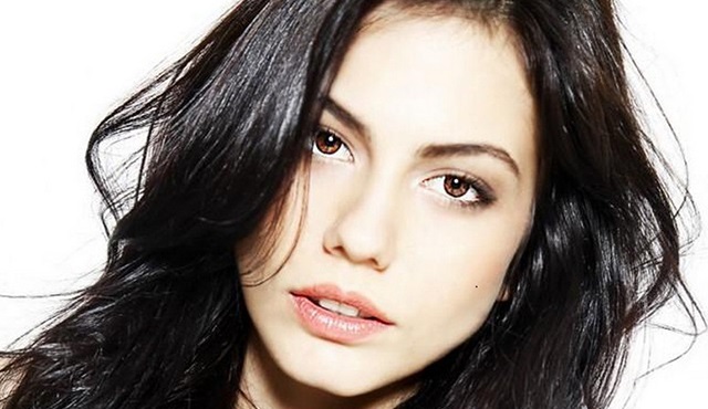 Bir Kocaeli Yıldızı: Demet Özdemir