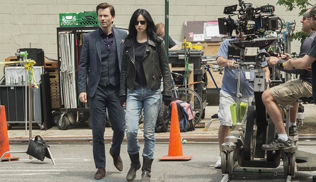 Jessica Jones dizisinden yeni fotoğraflar geldi
