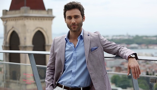 Setten İlk Kareler