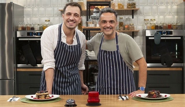 Arda ile Omuz Omuza bu hafta Emrah Altıntoprak’ı konuk ediyor!