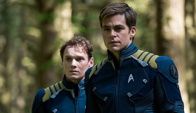 Star Trek Beyond filminden ilk fotoğraflar geldi