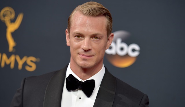 Joel Kinnaman, In Treatment'ın yeni sezonunun kadrosunda