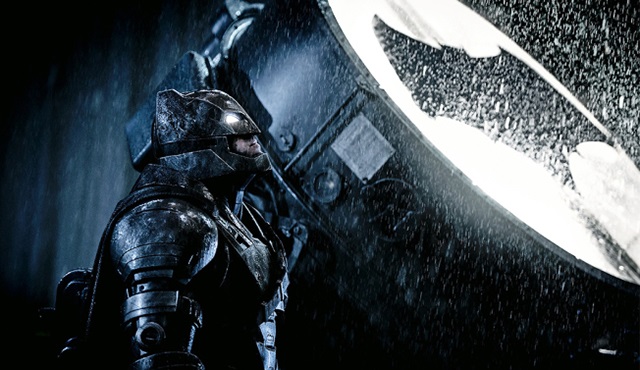 Batman v Superman: Dawn of Justice gişede tozu dumana kattı